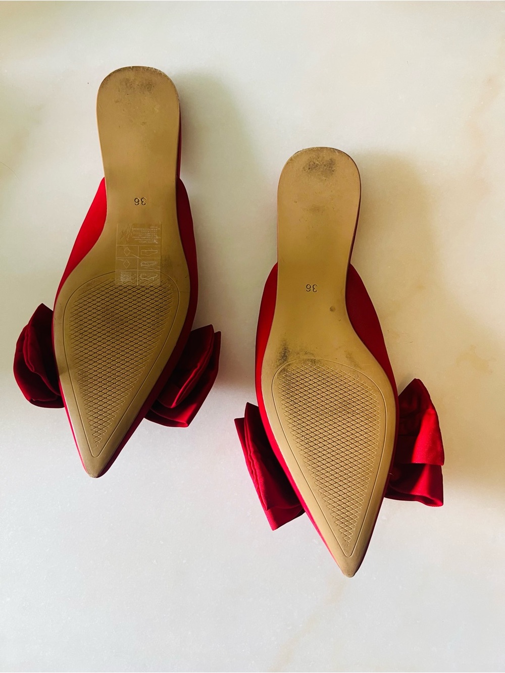 H&M Red Pointed-Toe Bow Slip-On Mules - Picture 2 of 4